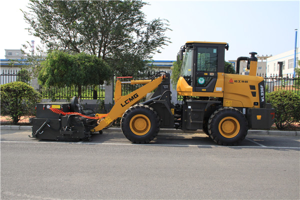 河南拋丸機(jī),河南同步碎石封層車,河南無塵清掃機(jī),河南拋丸機(jī)廠家|河南億龍機(jī)械設(shè)備有限公司 河南拋丸機(jī),河南同步碎石封層車,河南無塵清掃機(jī),河南拋丸機(jī)廠家|河南億龍機(jī)械設(shè)備有限公司